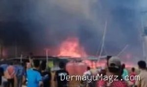 Indramayu Mencekam! Deretan Kapal Nelayan Ludes Dilalap Si Jago Merah , di Pelabuhan Karangsong Indramayu 6 Agustus 2026, 15:57 WIB