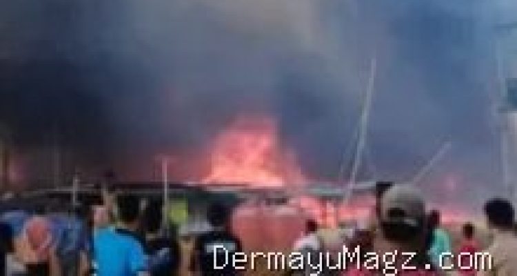 Indramayu Mencekam! Deretan Kapal Nelayan Ludes Dilalap Si Jago Merah , di Pelabuhan Karangsong Indramayu 6 Agustus 2026, 15:57 WIB