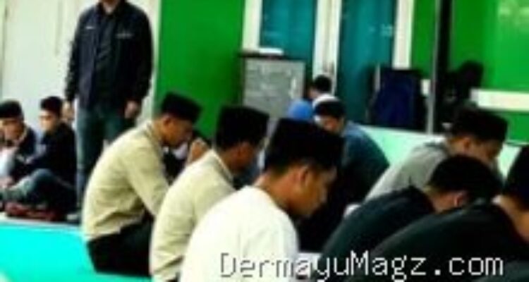 Indramayu Nadoman: Lantunan Syair Sarat Makna, Warisan Budaya Pesantren yang Terus Dilestarikan di Indramayu 8 Agustus 2026, 14:31 WIB