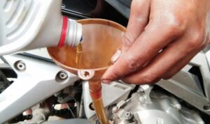 Photo via Bing Images - Kapan Harus Ganti Oli Motor yang Jarang Dipakai? Ini Aturannya