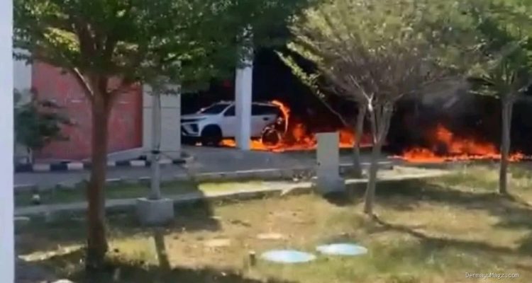 Kebakaran Hebat di Pelabuhan Karangsong: Polisi Selidiki Dugaan Pemicu dari Pengisian Solar