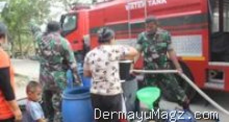Kemarau Indramayu Makin Parah, TNI dan BPBD Bantu Warga Krangkeng