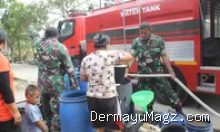 Kemarau Indramayu Makin Parah, TNI dan BPBD Bantu Warga Krangkeng