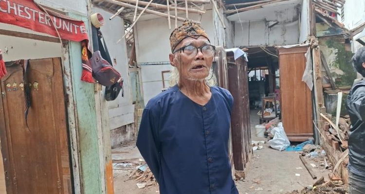 Kondisi Rumah Diding Boneng Usai Ambruk, Nyaris Rata dengan Tanah