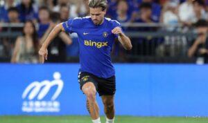 Mykhailo Mudryk Kembali ke SUGBK, Fans Chelsea Beri Sambutan Hangat