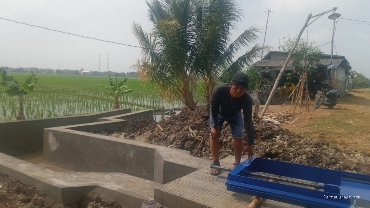 Normalisasi Saluran Irigasi: Kelompok Tani Cipeng Jaya Optimis Panen Berkat Dana APBN Rp123 Juta