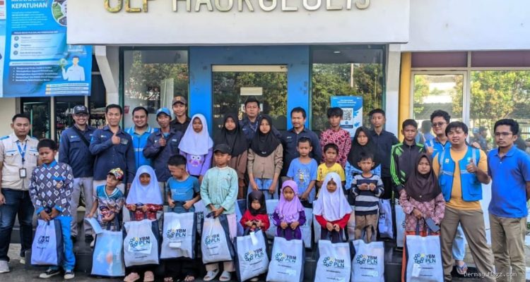 Rayakan Kemerdekaan, PLN ULP Haurgeulis Beri Bantuan Alat Sekolah