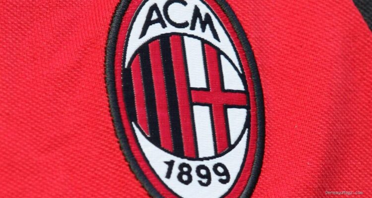 Tifo Raksasa Milanisti Indonesia di SUGBK: Pesan 'Bentornato Amore' Sambut AC Milan