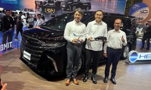 toyota-dan-garuda-indonesia-kerja-sama-alphard-hybrid-ev-jadi-armada-bandara-10288 Toyota dan Garuda Indonesia Kerja Sama, Alphard Hybrid EV Jadi Armada Bandara