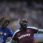 Trevoh Chalobah Resmi ke Como, Tinggalkan Chelsea Musim Ini
