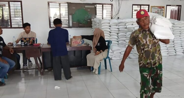 Bansos Beras 30 Kg Cair: 2.182 KPM di Desa Sumbermulya Terdata
