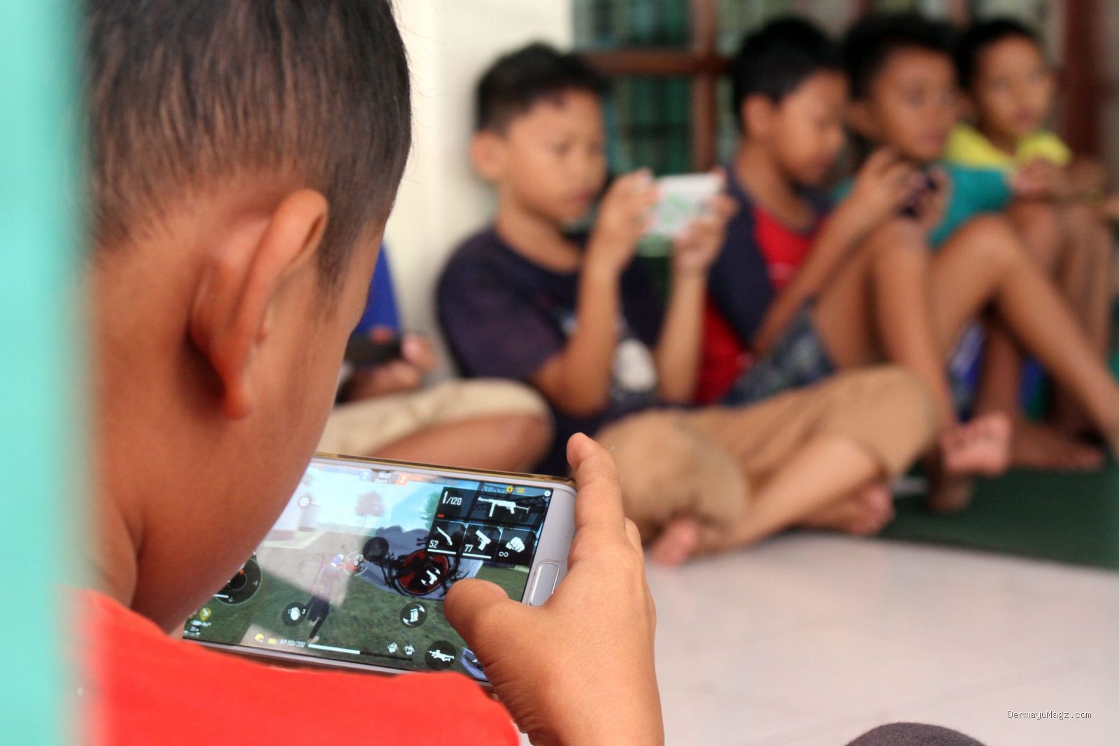 Photo by lendoot.com - Batas Durasi Main Gadget untuk Anak dan Panduan untuk Orang Tua