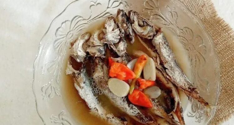 Photo by yummy.co.id - Cara Mengolah Ikan Layang Bumbu Pindang Cabai Hijau Menggugah Selera