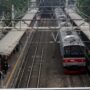 DPR Restui Impor Kereta Bekas demi Atasi Masalah KRL yang Kian Menua