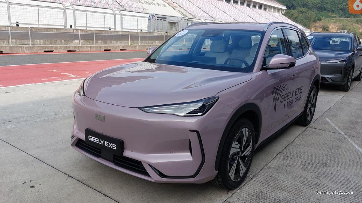 Geely EX5 Evolusi: Performa 329 HP dan Inovasi Bagasi Depan Terbaru