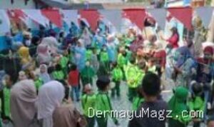 HUT RI ke-81: Keseruan Lomba Makan Kerupuk Siswa TK Aisyiyah Haurgeulis