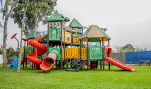 ide-desain-taman-bermain-anak-yang-aman-di-halaman-belakang-24137 Photo by dalchaebi.me - Ide Desain Taman Bermain Anak yang Aman di Halaman Belakang