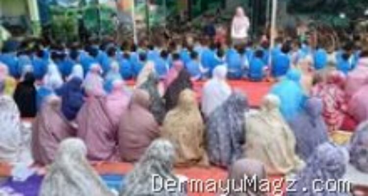 Implementasi Sholat Dhuha Berjamaah di MIS Nurul Hikmah Indramayu: Upaya Strategis Bentuk Karakter Siswa