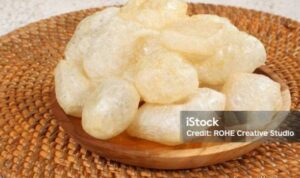 Photo by istockphoto.com - Panduan Lengkap Membuat Kerupuk Kulit Sapi Renyah di Rumah