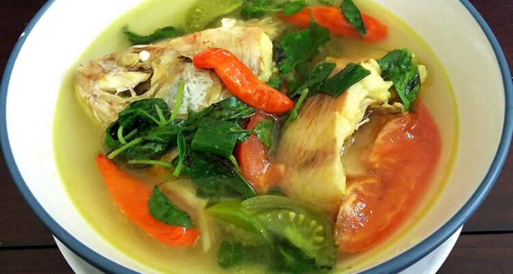 Photo by rukita.co - Penyebab Kuah Sup Ikan Mengeluarkan Bau Amis Menyengat Pas Dihidangkan