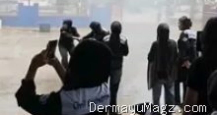 Rayakan Ultah di Mako Damkar Indramayu, Aksi Mahasiswa Bawa Tumpeng Jadi Sorotan