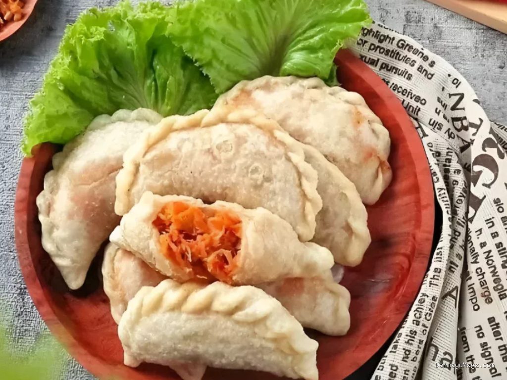 Photo by garapmedia.com - Resep Cireng Isi Ayam Suwir Gurih dan Praktis untuk Camilan