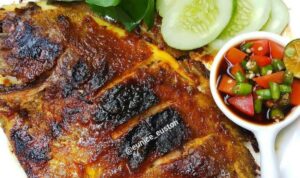 Photo by briliofood.net - Resep Ikan Baronang Bakar Bumbu Madu Manis Gurih Lembut di Lidah