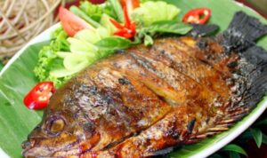 Photo by aruna.id - Resep Ikan Kerapu Bakar Jimbaran Bumbu Rajang Pedas Gurih Mengkilap