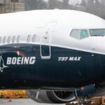 Saham Boeing Anjlok Imbas Kendala Produksi Pesawat Global