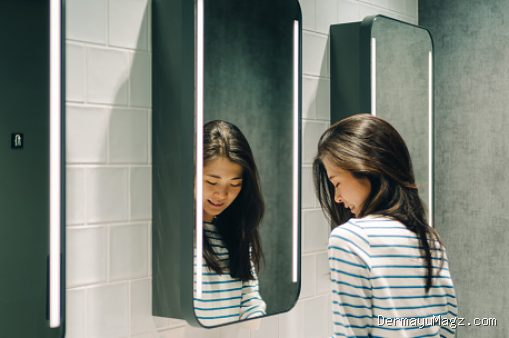 Photo by istockphoto.com - Teknik Foto Mirror Selfie Agar Hasil Lebih Estetik dan Menarik