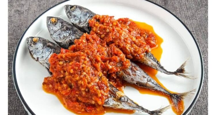 Photo by id.pinterest.com - Penyebab Ikan Pindang Hancur Pas Dimasukkan ke Dalam Minyak Goreng Panas