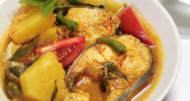 Photo by perumperindo.co.id - Racikan Bumbu Pindang Tempoyak Durian Ikan Patin Kuah Kental Gurih