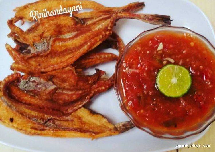 Racikan Sambal Terasi Mentah Dadakan Teman Setia Ikan Bakar Pesisir