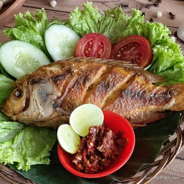 Racikan Sambal Terasi Mentah Dadakan Teman Setia Ikan Bakar Pesisir