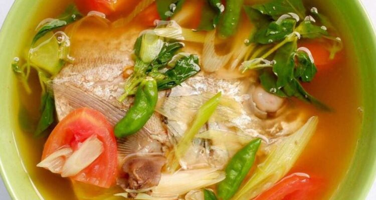 Photo by diadona.id - Racikan Sup Ikan Kakap Kuah Kuning Asam Tanpa Santan Rendah Kolesterol