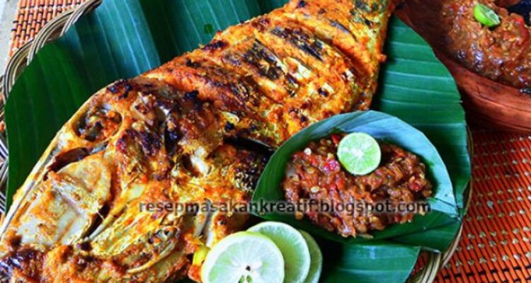 Photo by dalchaebi.me - Resep Ikan Etong Bakar Lembut Bumbu Bawang Bakaran Warung Tenda