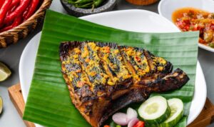 Photo by freepik.com - Resep Ikan Pari Bakar Bumbu Rempah Pesisir Pedas Manis Bebas Bau Pesing