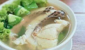 Photo by liputan6.com - Resep Sup Fillet Ikan Kakap Kuah Miso Bening Campur Tahu Sutra