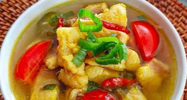 Photo by wartalombok.pikiran-rakyat.com - Resep Sup Ikan Dori Kuah Kemangi Tomat Ceri Paling Praktis untuk Anak