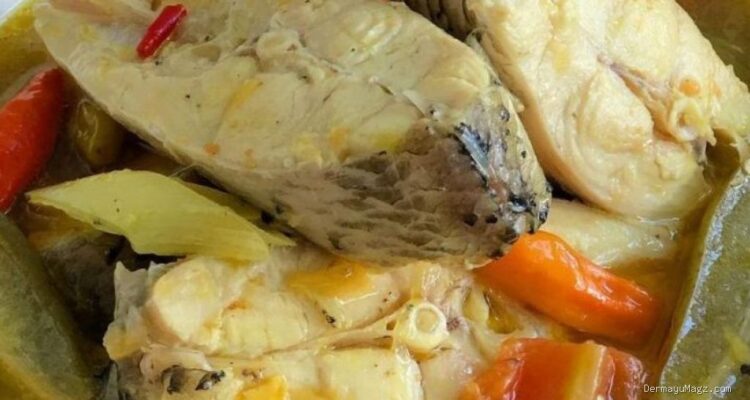 Photo by herstory.co.id - Resep Sup Ikan Laut Campur Belimbing Sayur Kuah Asam Penggugah Selera