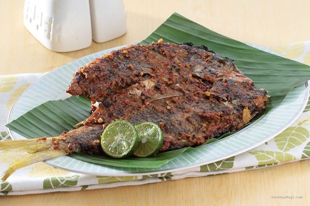 Photo by kompas.com - Trik Menambahkan Jeruk Limau ke Bumbu Oles Sesaat Sebelum Ikan Matang